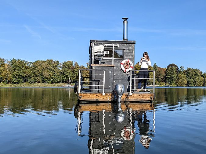 Die Sauna und das Wasser ganz für sich haben!